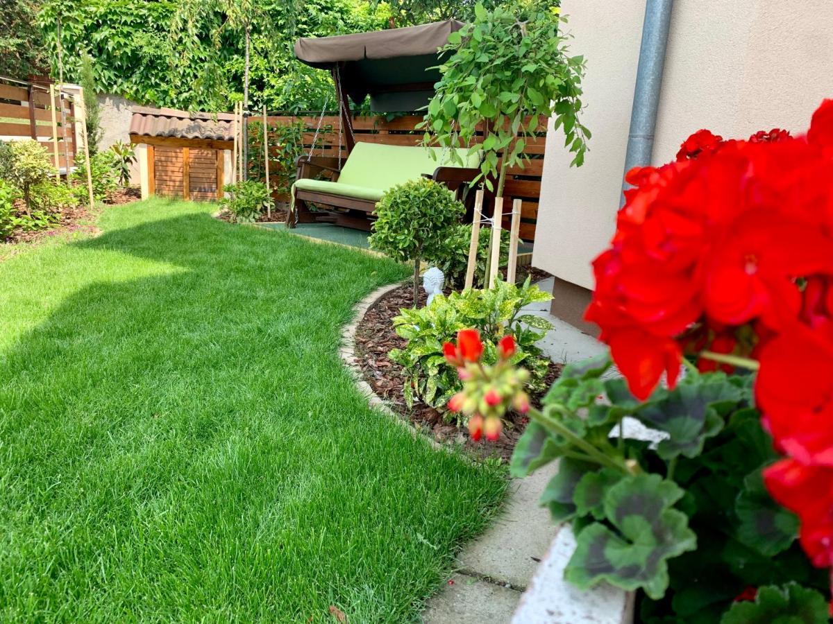 Szekely Apartmanhaz Siofok Luaran gambar